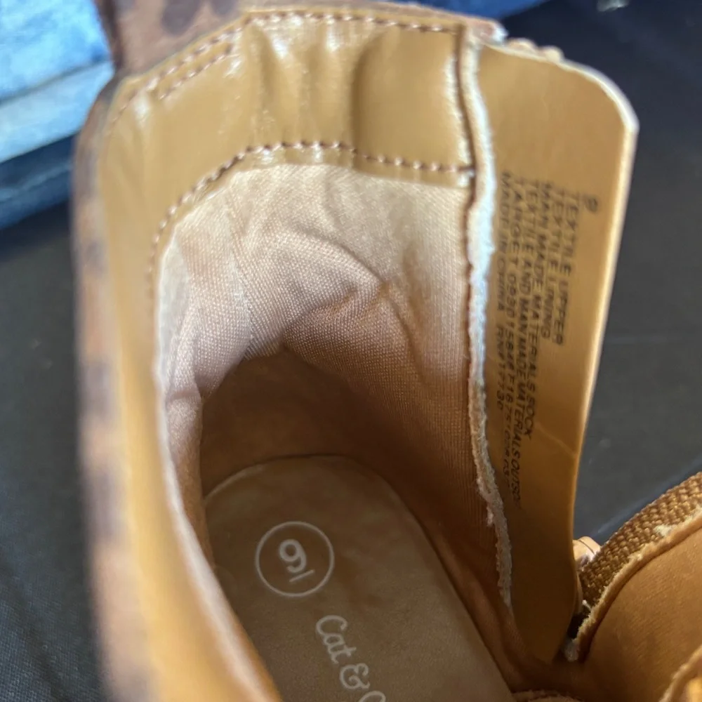 Cat & Jack Brown Leopard Print Kids Boots with Pink Laces Size 9 - Picture 6 of 10